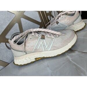 NEW BALANCE HIERRO V7 TIMBERWOLF WOMEN Sneakers Sz 8 B Shoes